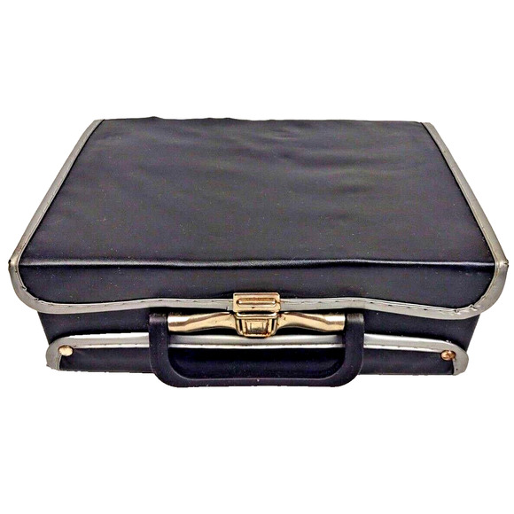 Vintage Cassette Tape Carrying Case Storage Lot Full of Tapes Holds 12 Cassettes - Picture 2 of 12